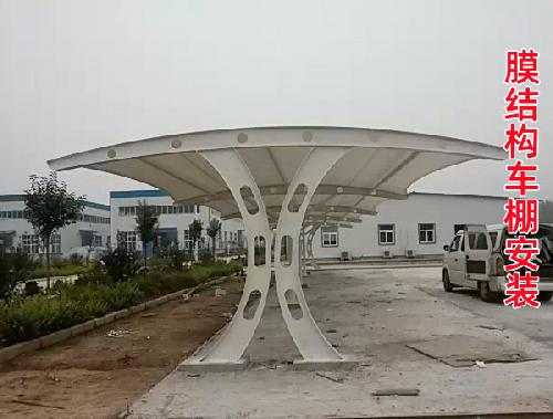 洛陽(yáng)膜結(jié)構(gòu)車棚安裝噴漆翻新